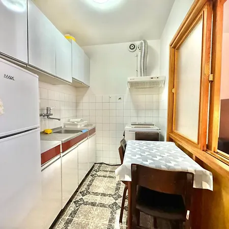 Family Two Bedroom Slavija 아파트