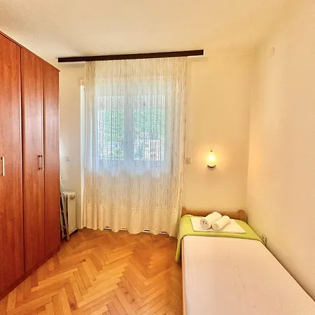 Family Two Bedroom Slavija 아파트 부드바